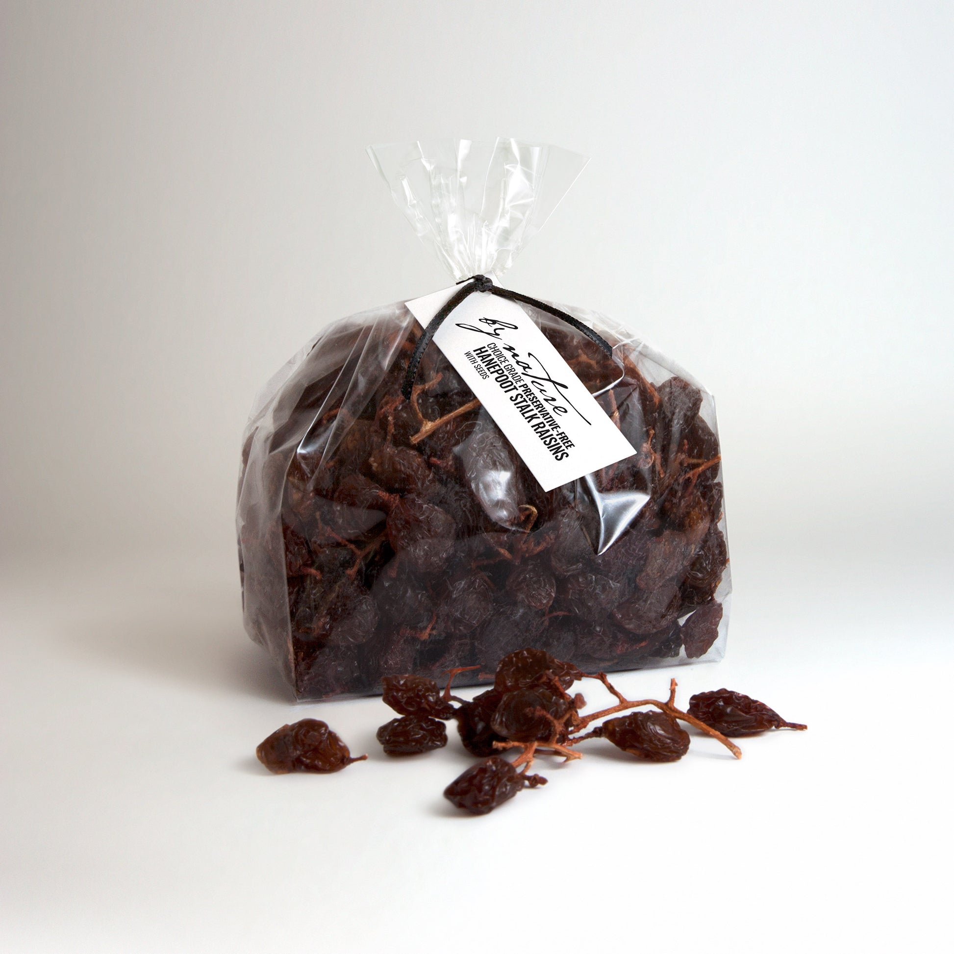BY NATURE Hanepoot Stalk Rainsins with seeds, 500g - preservative-free.