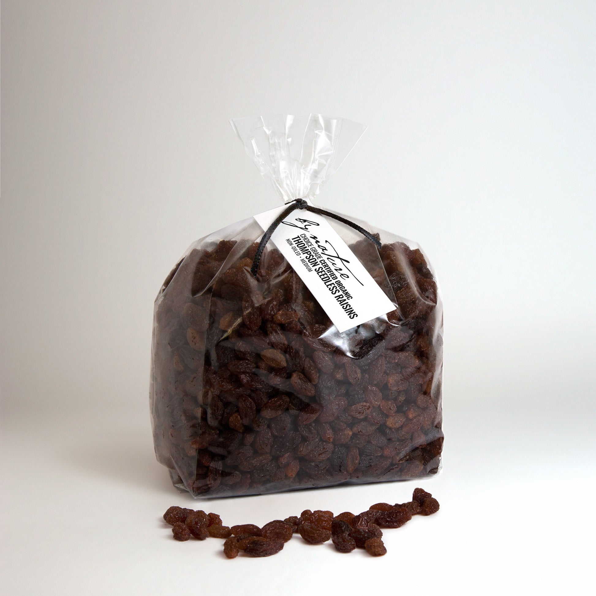 BY NATURE Thompson Seedless Rainsins, 1kg - non-oiled, certified organic at source, preservative-free.