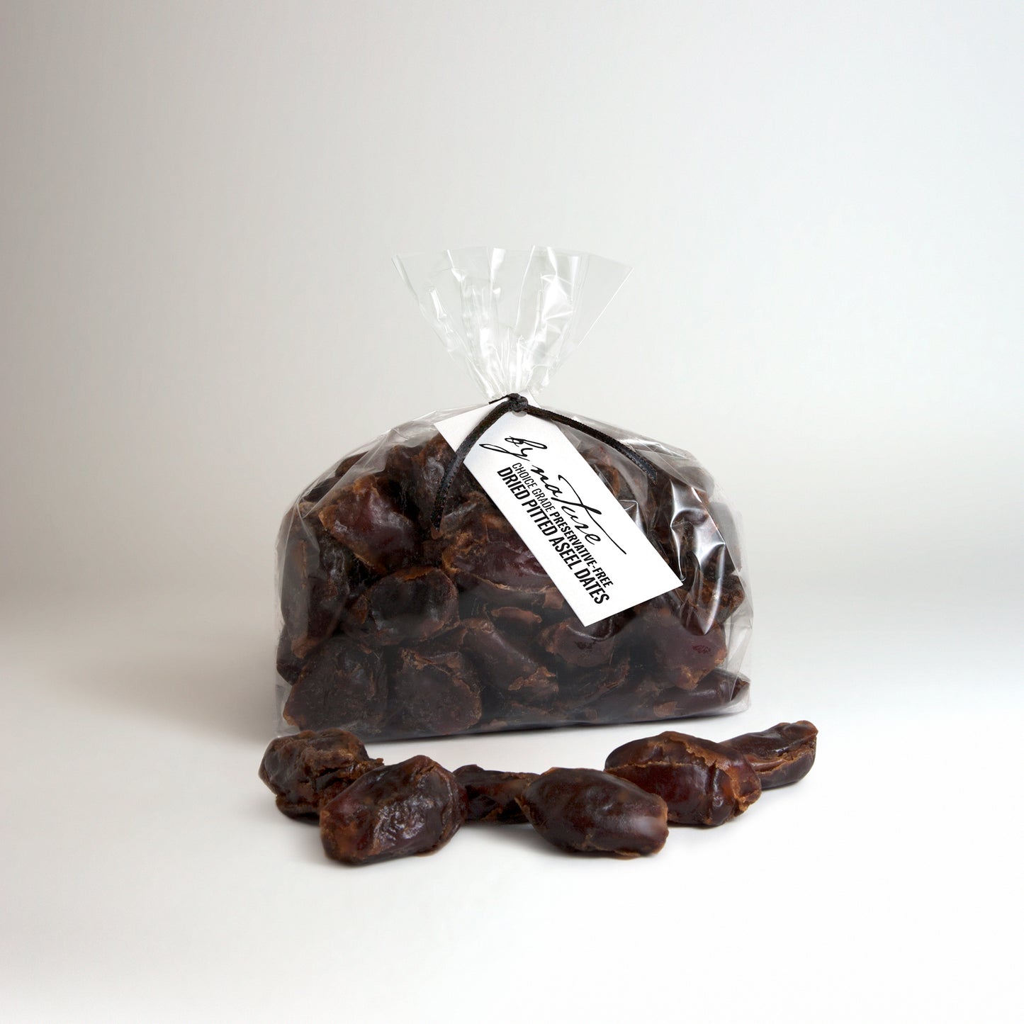 BY NATURE Dried Dates, Pitted Aseel - Preservative-free, Sulphur-free