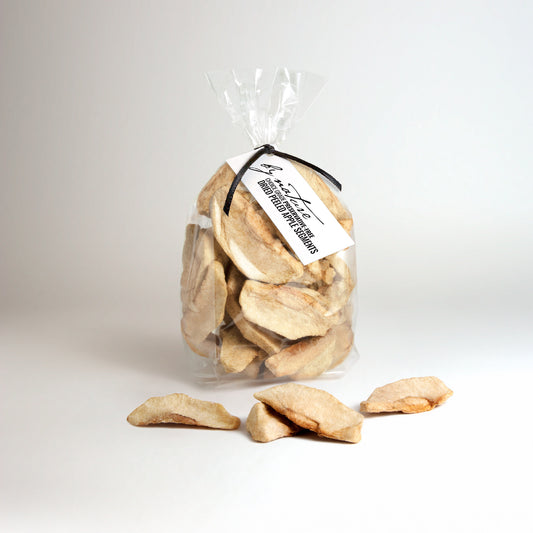 BY NATURE Dried Apple Segments, 100g - preservative-free.