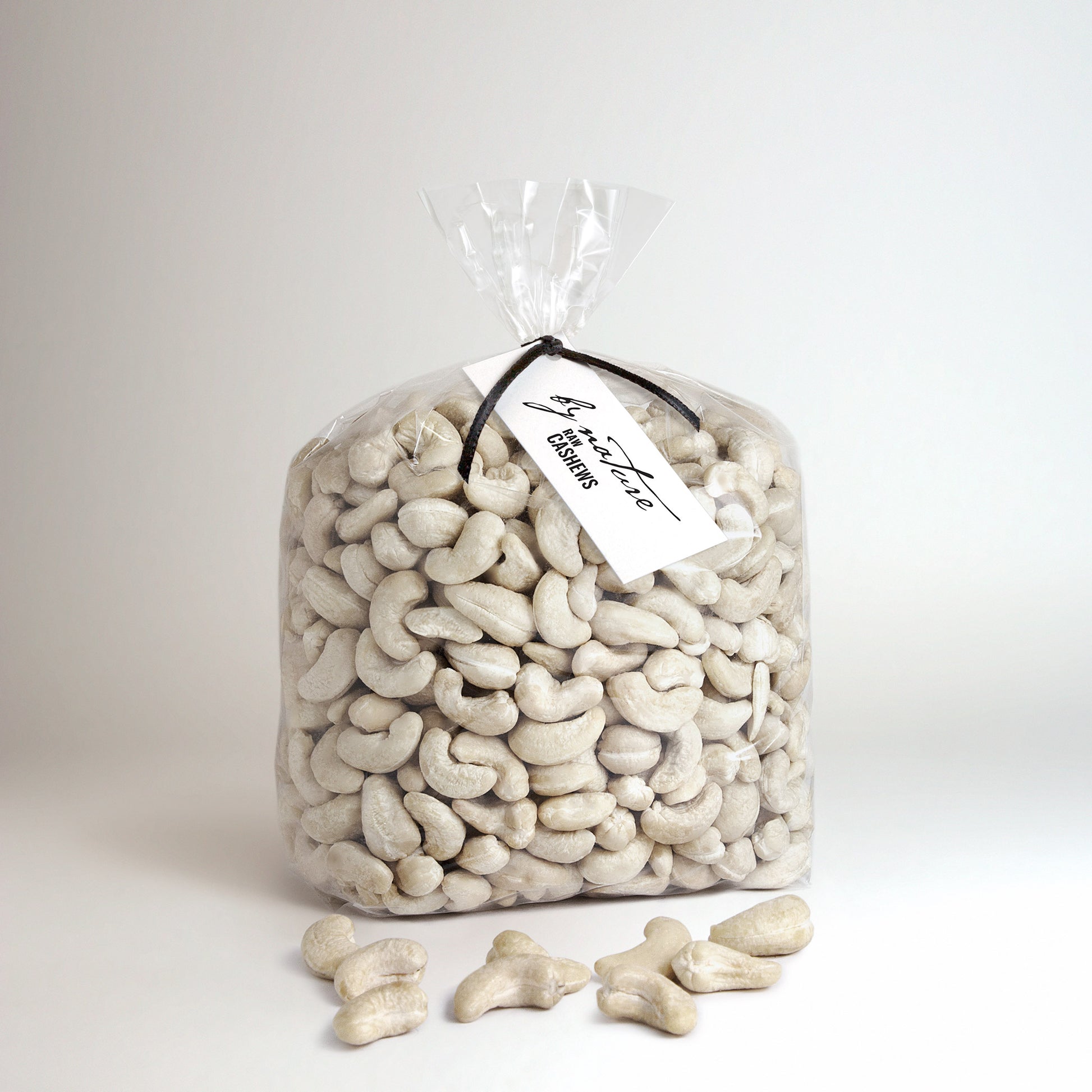 BY NATURE Cashew Nuts, 1kg - raw.