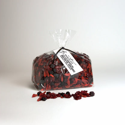BY NATURE Dried Superberry Mix, 500g - cranberries, goji berries, blueberries, preservative-free.