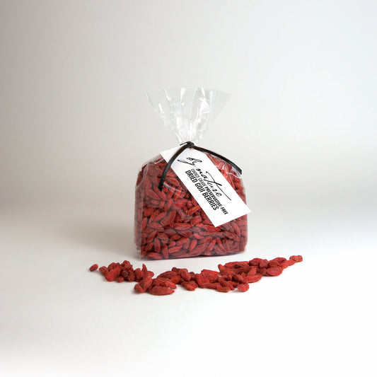 BY NATURE Dried Goji Berries, 100g - preservative-free.