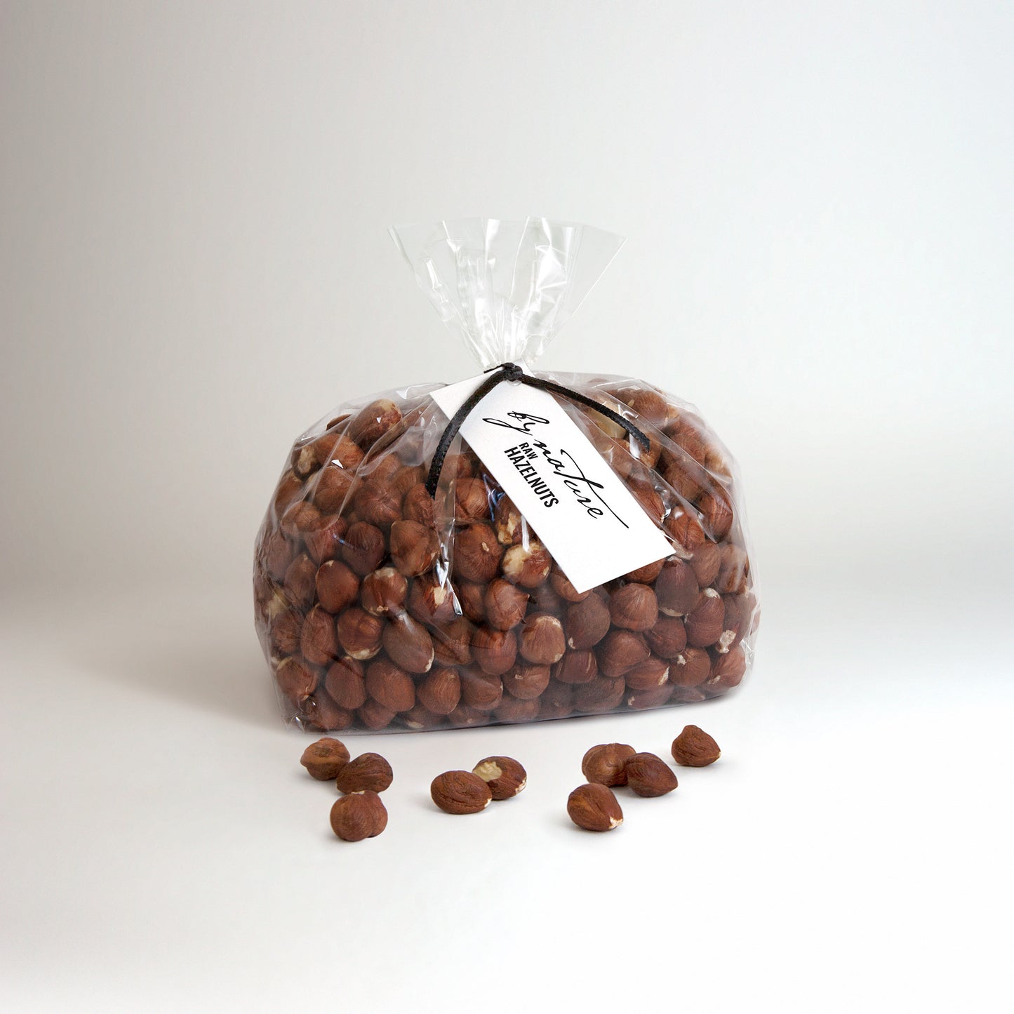 BY NATURE Hazelnuts, 500g - raw.