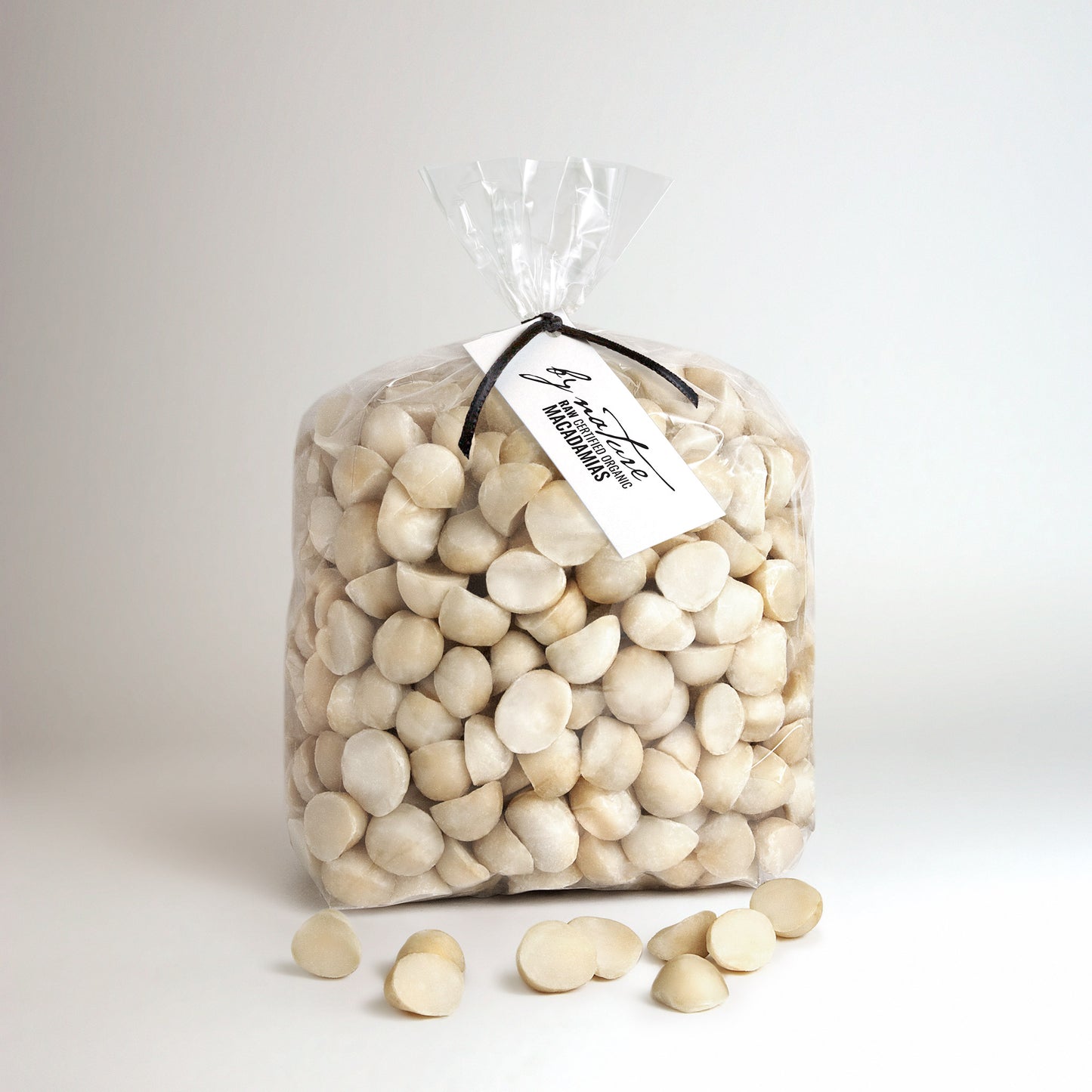 BY NATURE Macadamia Nuts, 1kg - certified organic at source, raw.