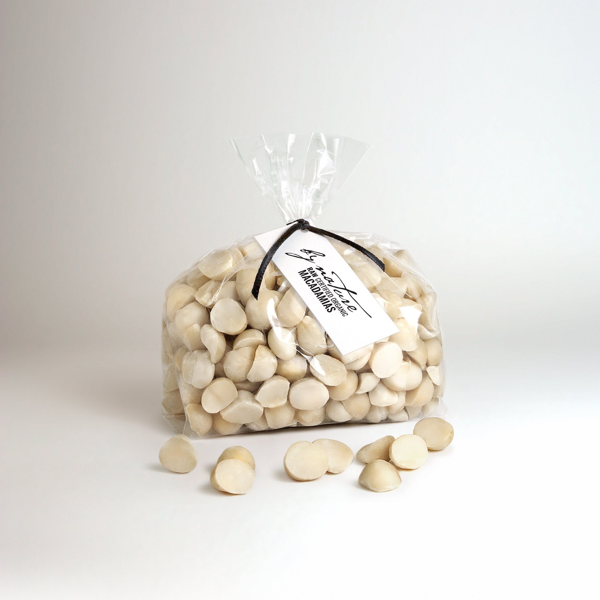 BY NATURE Macadamia Nuts, 500g - certified organic at source, raw.