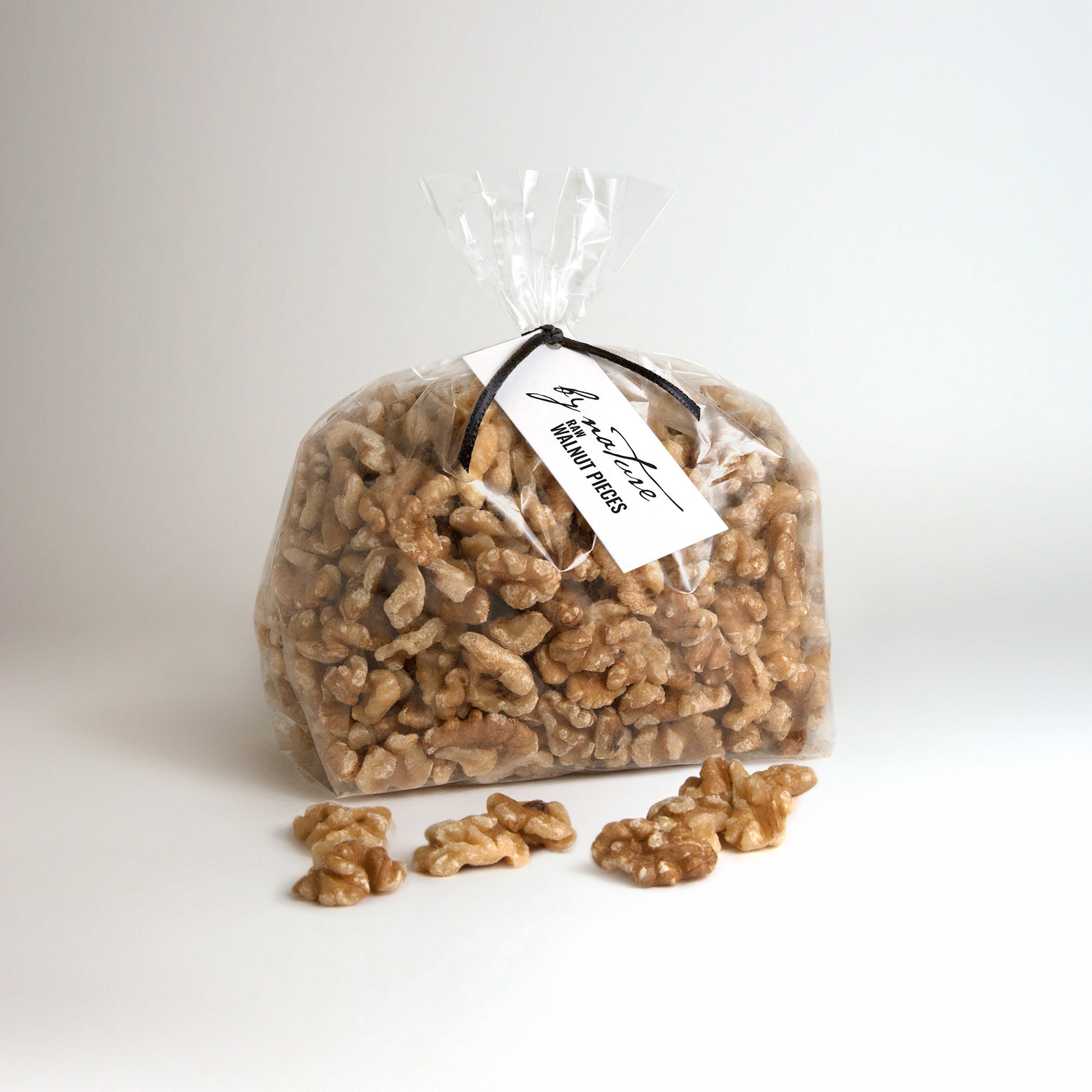 BY NATURE Walnut Pieces, 500g - raw.